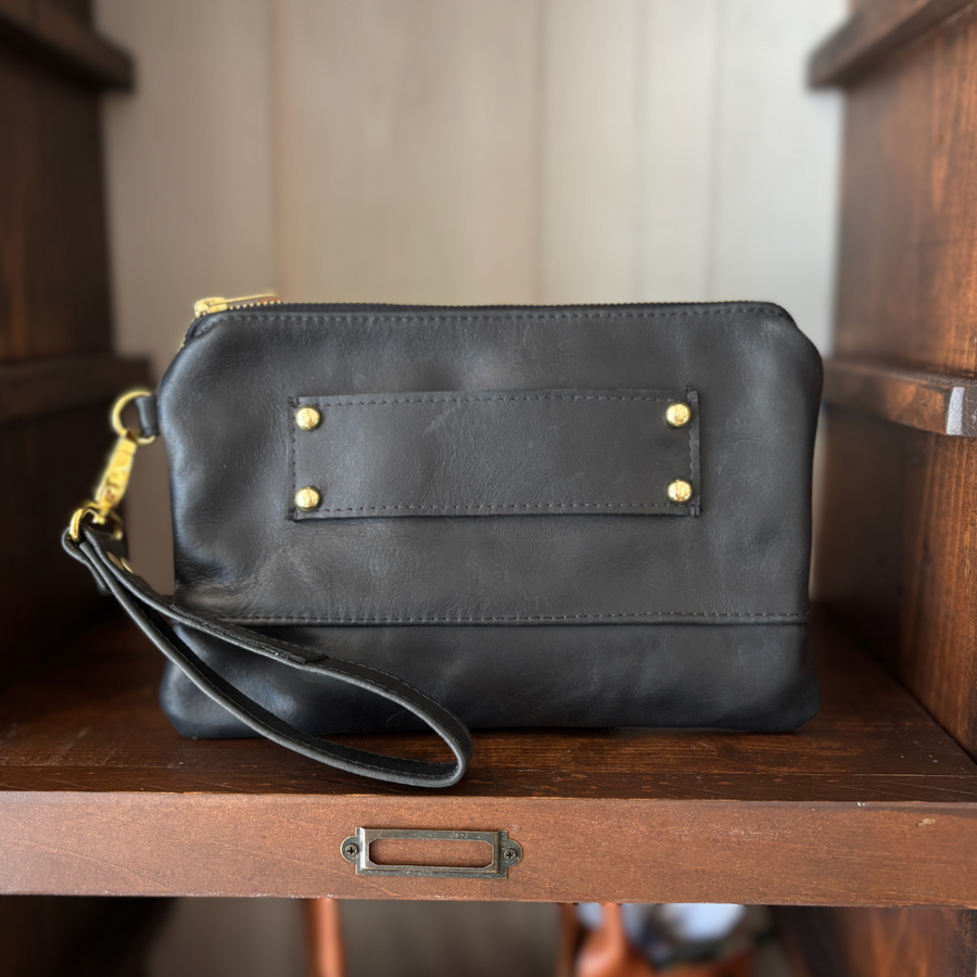 Ivey Wristlet Wallet All Leather Black