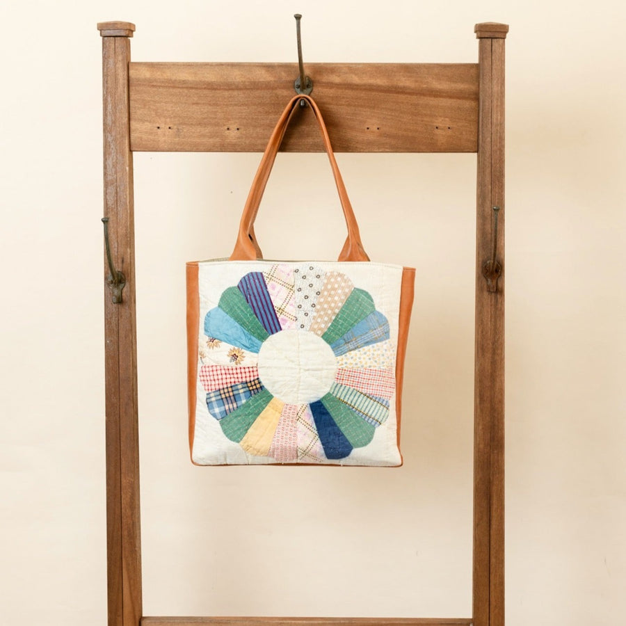Dresden Plate Quilted Keenon Marie Tote 4