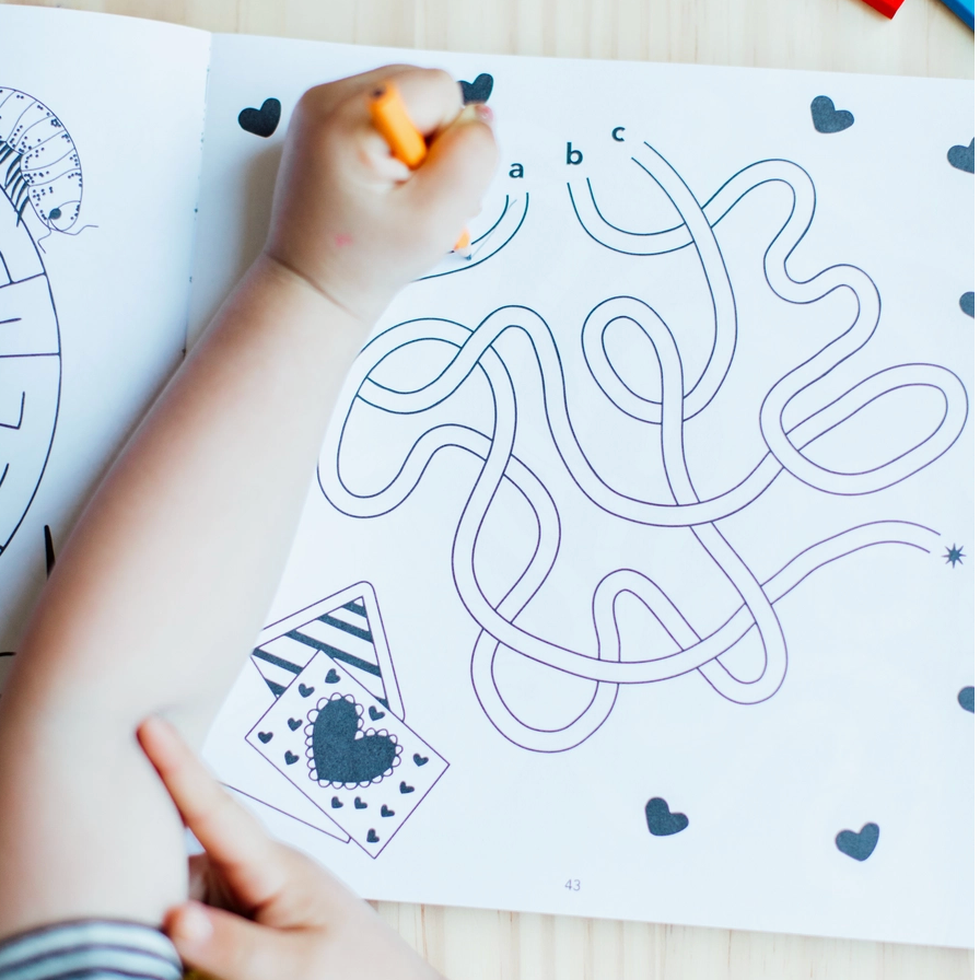So Many Mazes: 100+ Mazes For Kids Ages 4-8