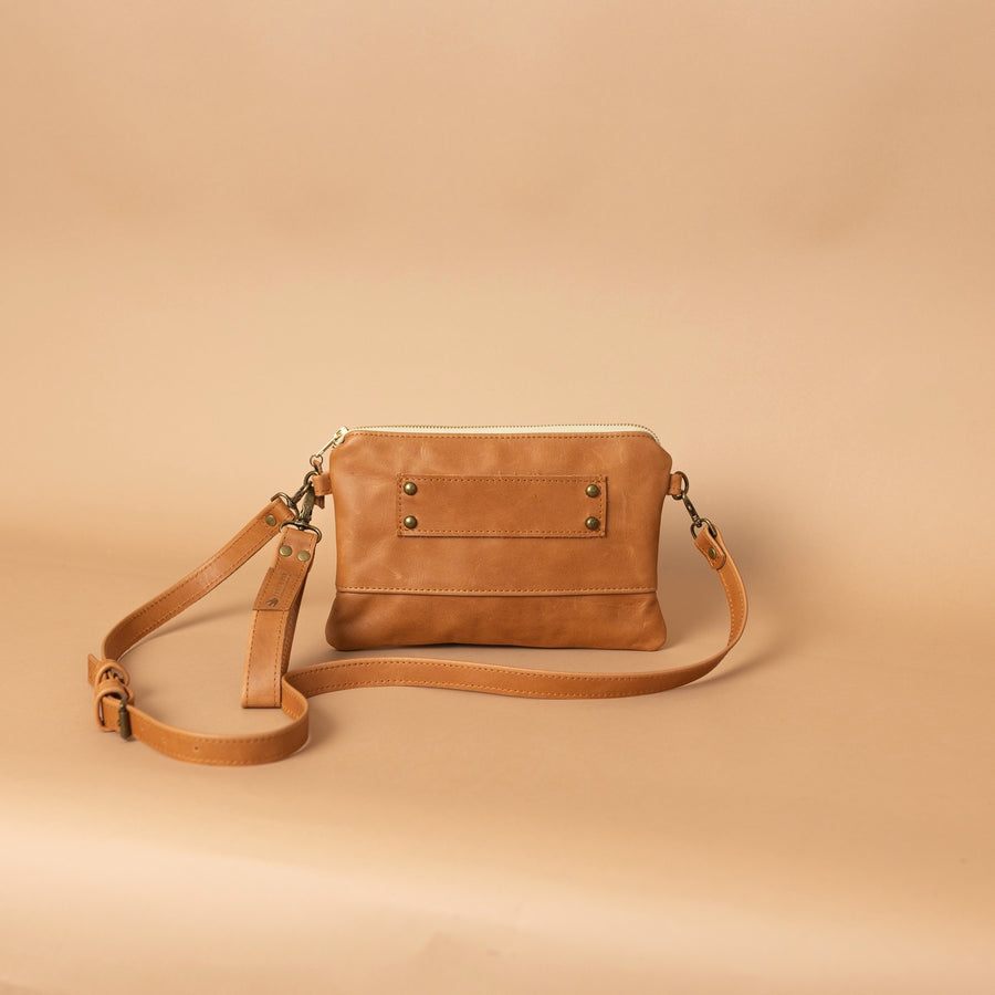 Ivey Wallet Crossbody in Honey
