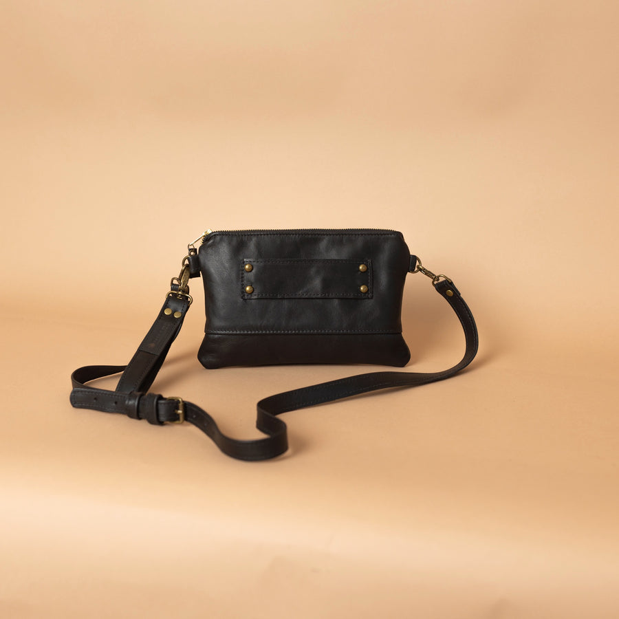 Ivey Wallet Crossbody in Black